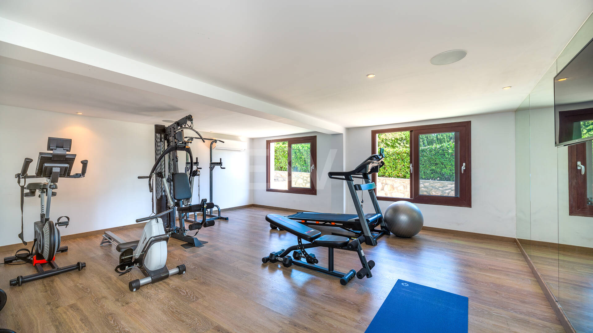 Elegantes Anwesen in Guadalmina auf einem Grundstück von über 24.000 m²