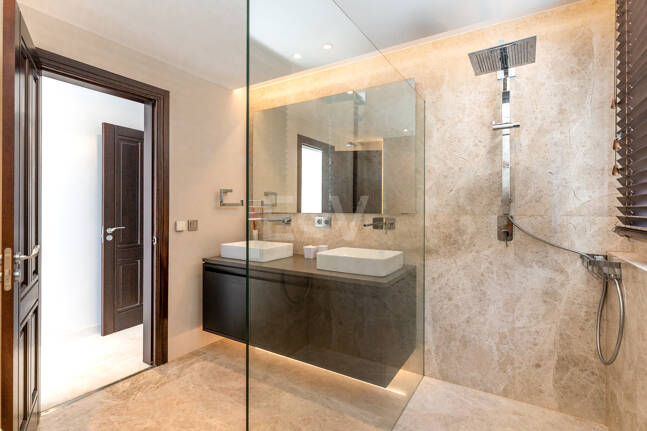 Elegantes Anwesen in Guadalmina auf einem Grundstück von über 24.000 m²