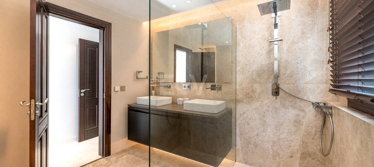 Elegant Mansion in Guadalmina on a Plot of Over 24,000 m²