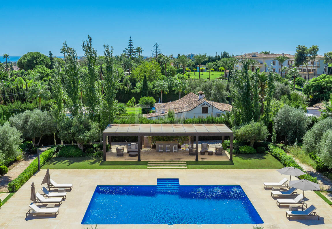 Elegantes Anwesen in Guadalmina auf einem Grundstück von über 24.000 m²