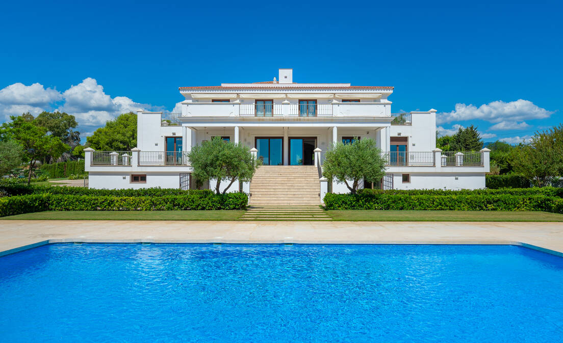 Elégant Mansion à Guadalmina sur un terrain de plus de 24 000 m2