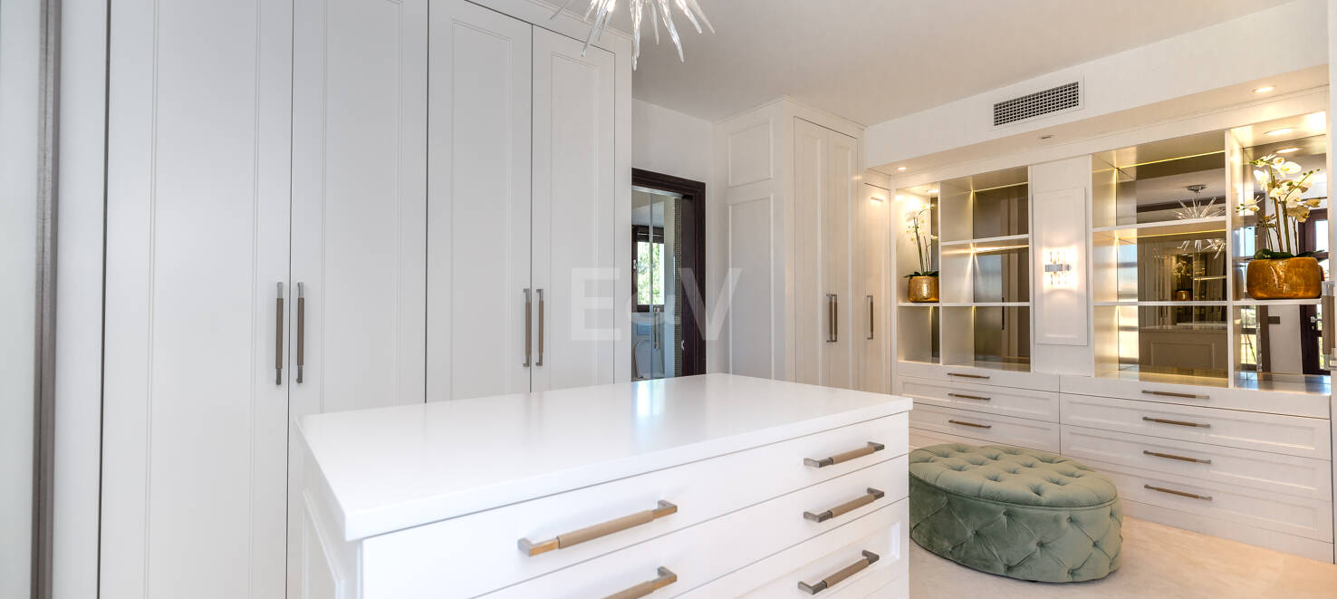 Elegant Mansion in Guadalmina on a Plot of Over 24,000 m²