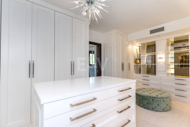 Elegantes Anwesen in Guadalmina auf einem Grundstück von über 24.000 m²