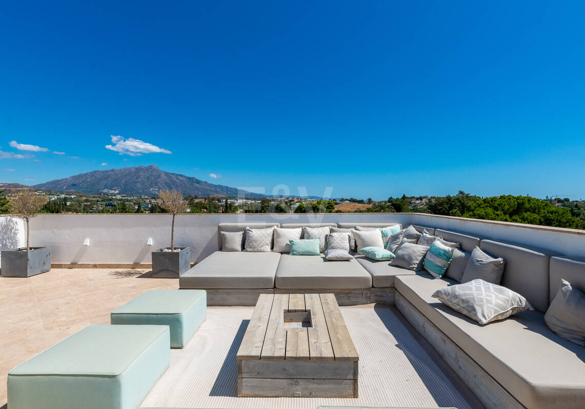 Elégant Mansion à Guadalmina sur un terrain de plus de 24 000 m2