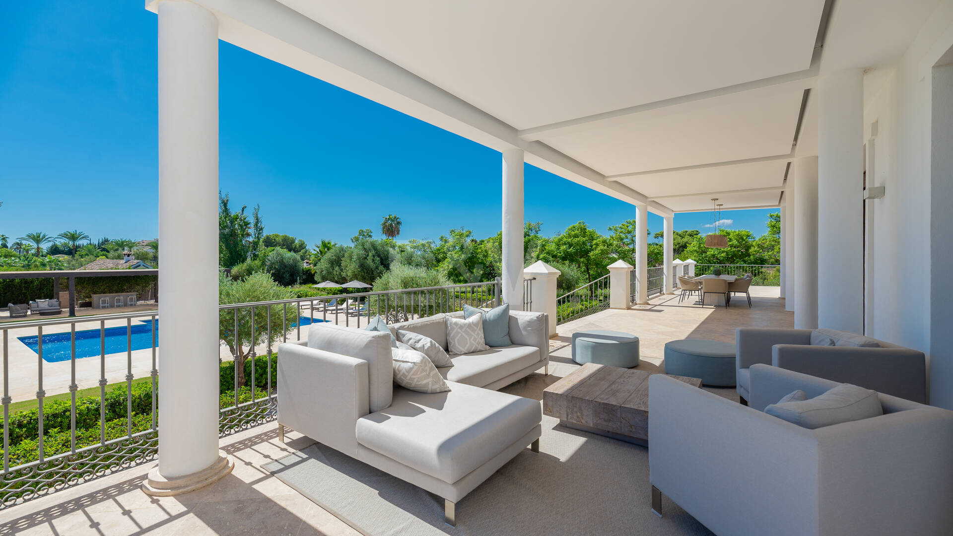 Elegantes Anwesen in Guadalmina auf einem Grundstück von über 24.000 m²