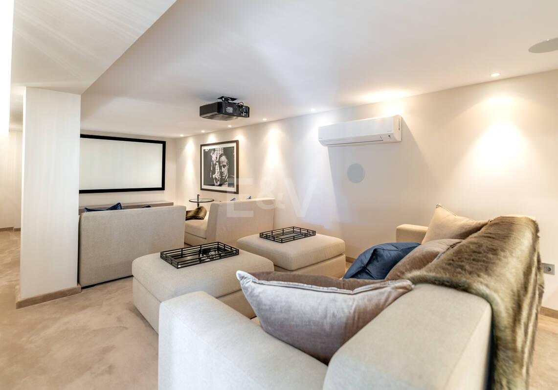 Elégant Mansion à Guadalmina sur un terrain de plus de 24 000 m2