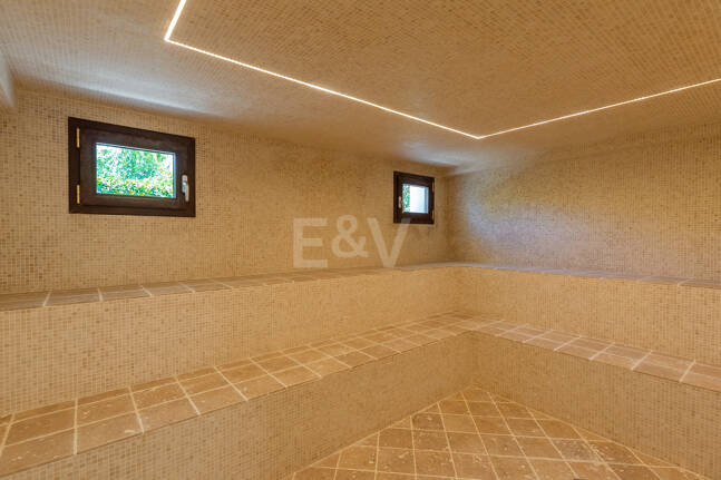 Elegantes Anwesen in Guadalmina auf einem Grundstück von über 24.000 m²