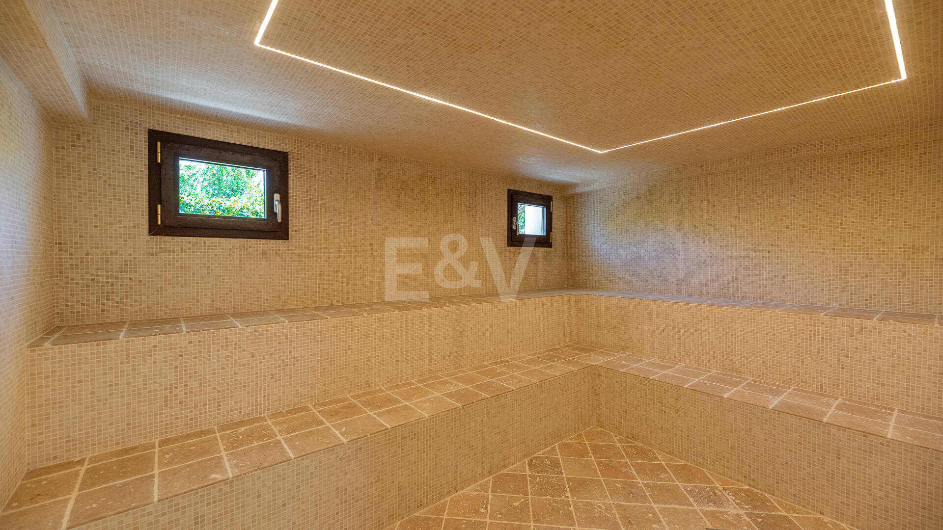 Elegantes Anwesen in Guadalmina auf einem Grundstück von über 24.000 m²