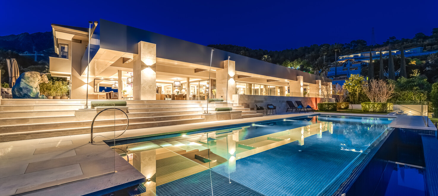 State- Of- The- Art Villa w Cascada de Camoján z widokiem na morze panoramiczne
