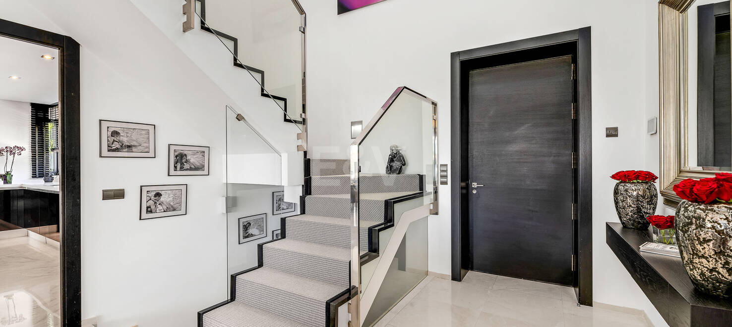 Top Villa moderna de lujo en Altos de Puente Romano