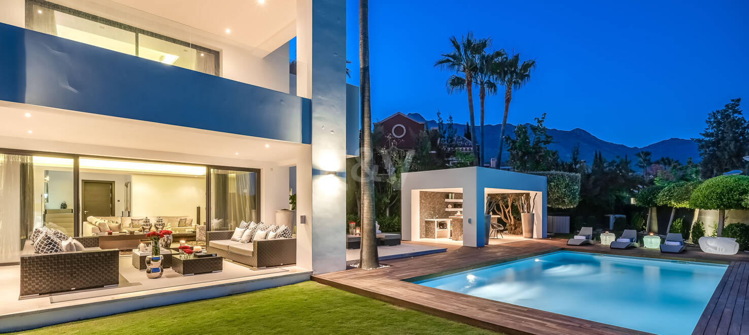 Top Villa moderna de lujo en Altos de Puente Romano