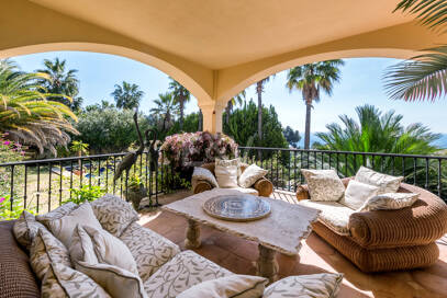 Klassische Architektenvilla von Antonio Bermúdez in Sierra Blanca