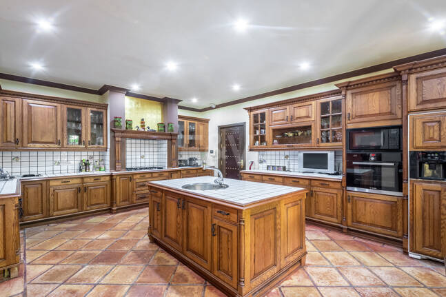 Klassische Architektenvilla von Antonio Bermúdez in Sierra Blanca