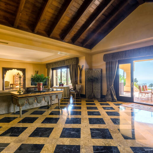 Klassische Architektenvilla von Antonio Bermúdez in Sierra Blanca