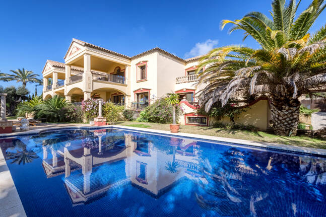 Klassische Architektenvilla von Antonio Bermúdez in Sierra Blanca