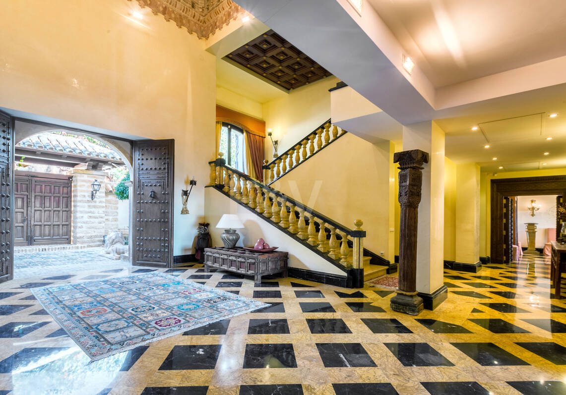 Villa architecturale classique par Antonio Bermúdez dans la prestigieuse Sierra Blanca