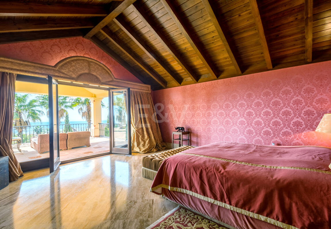 Klassische Architektenvilla von Antonio Bermúdez in Sierra Blanca