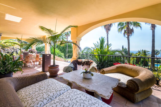 Klassische Architektenvilla von Antonio Bermúdez in Sierra Blanca