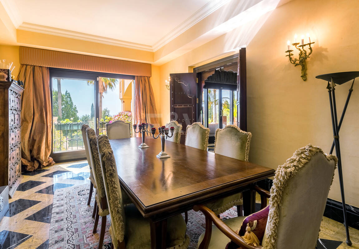 Klassische Architektenvilla von Antonio Bermúdez in Sierra Blanca