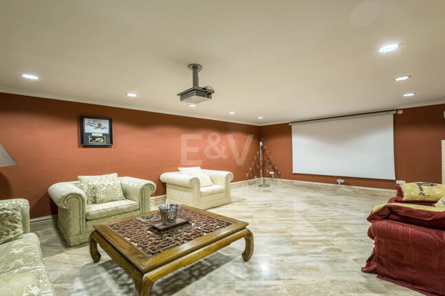 Klassische Architektenvilla von Antonio Bermúdez in Sierra Blanca