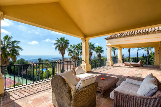 Klassische Architektenvilla von Antonio Bermúdez in Sierra Blanca