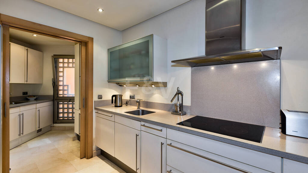 Vacker designerlägenhet i Mansion Club