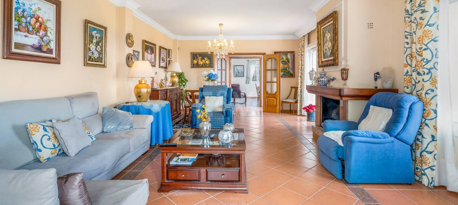 Preiswerte Villa mit unglaublichem Meerblick