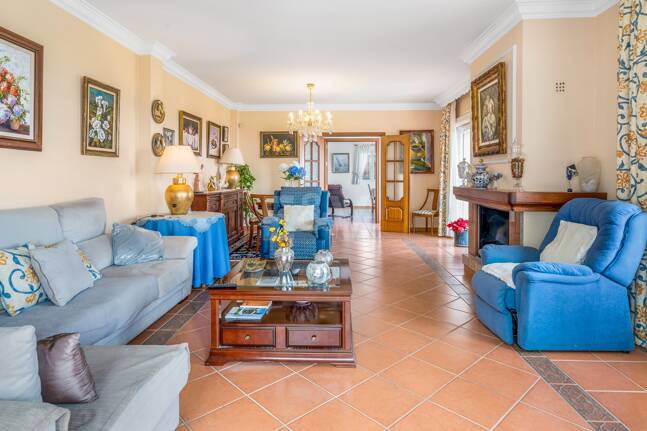 Villa à Marbella avec une vue imprenable sur la mer