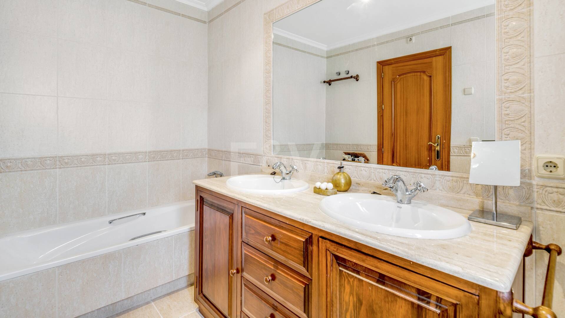 Villa en Marbella con increíbles vistas al mar