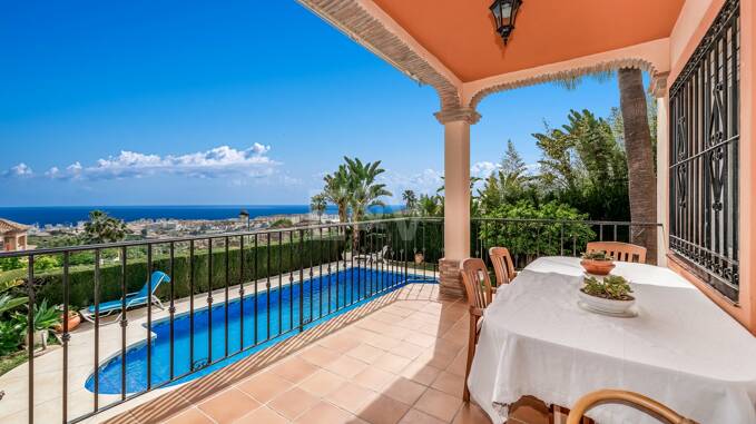 Villa i Marbella med fantastisk havsutsikt