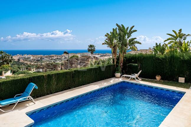Villa à Marbella avec une vue imprenable sur la mer