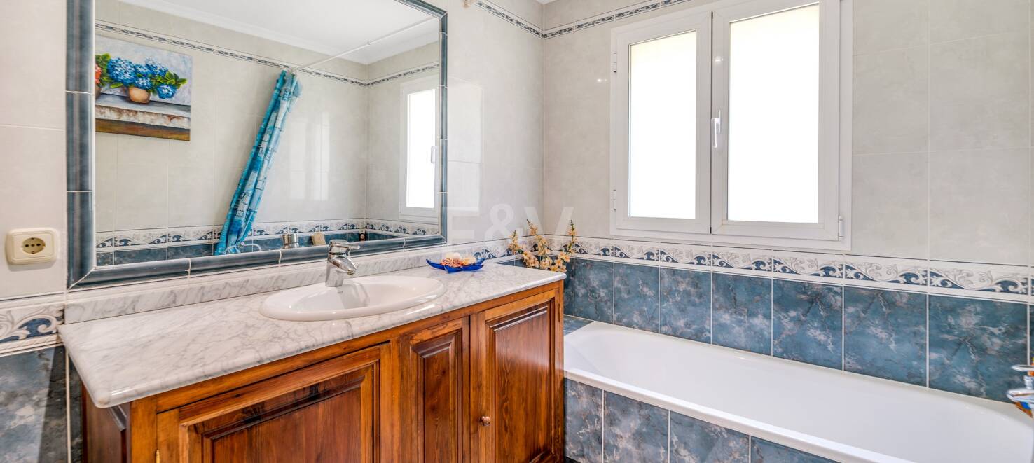 Preiswerte Villa mit unglaublichem Meerblick