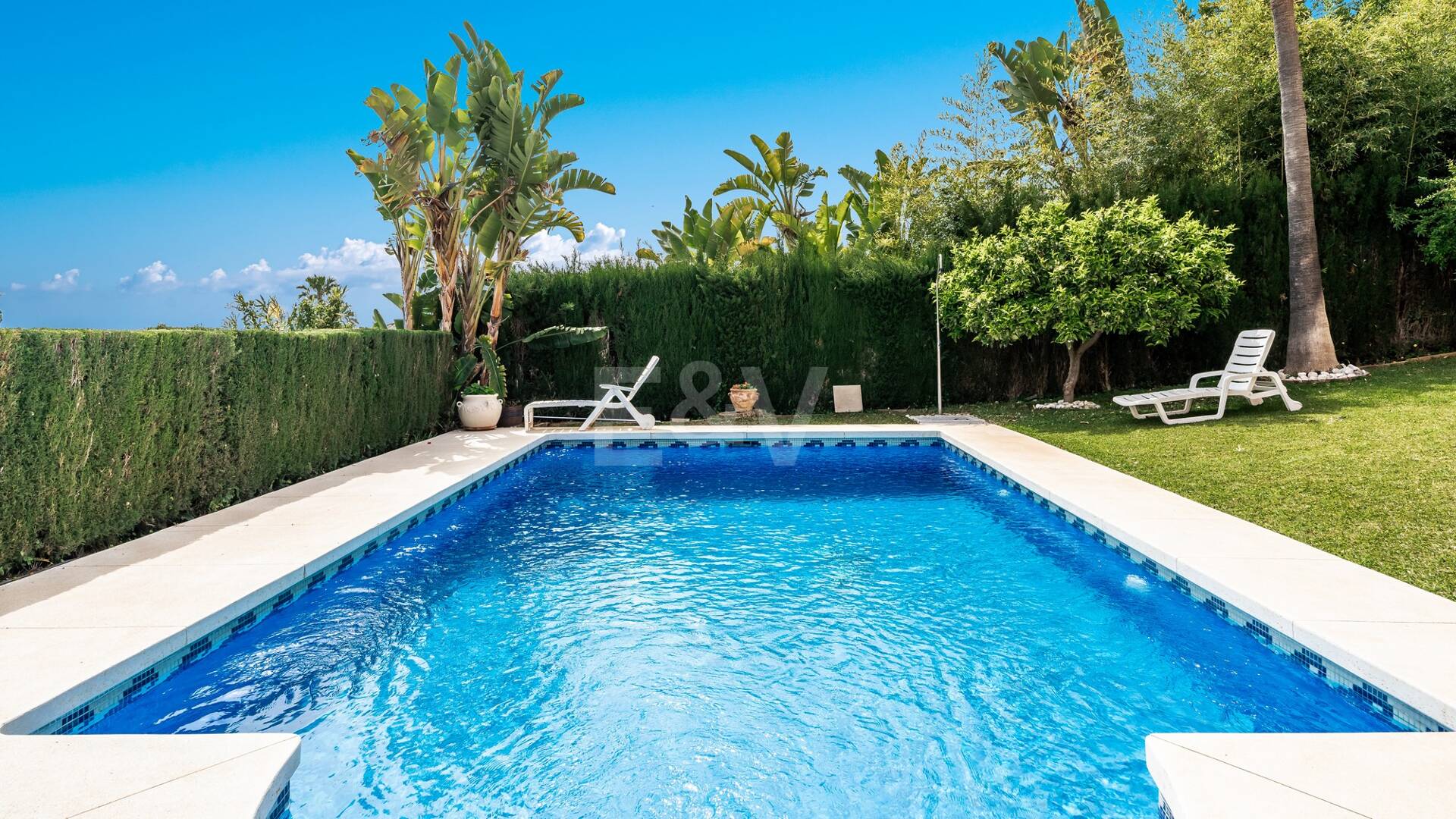 Villa à Marbella avec une vue imprenable sur la mer