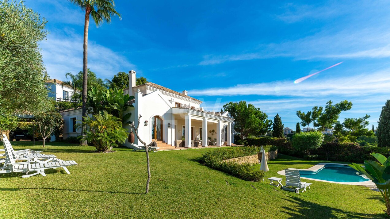 Mediterranes Juwel im Los Flamingos Golf mit atemberaubendem Blick auf den Golfplatz und das Meer