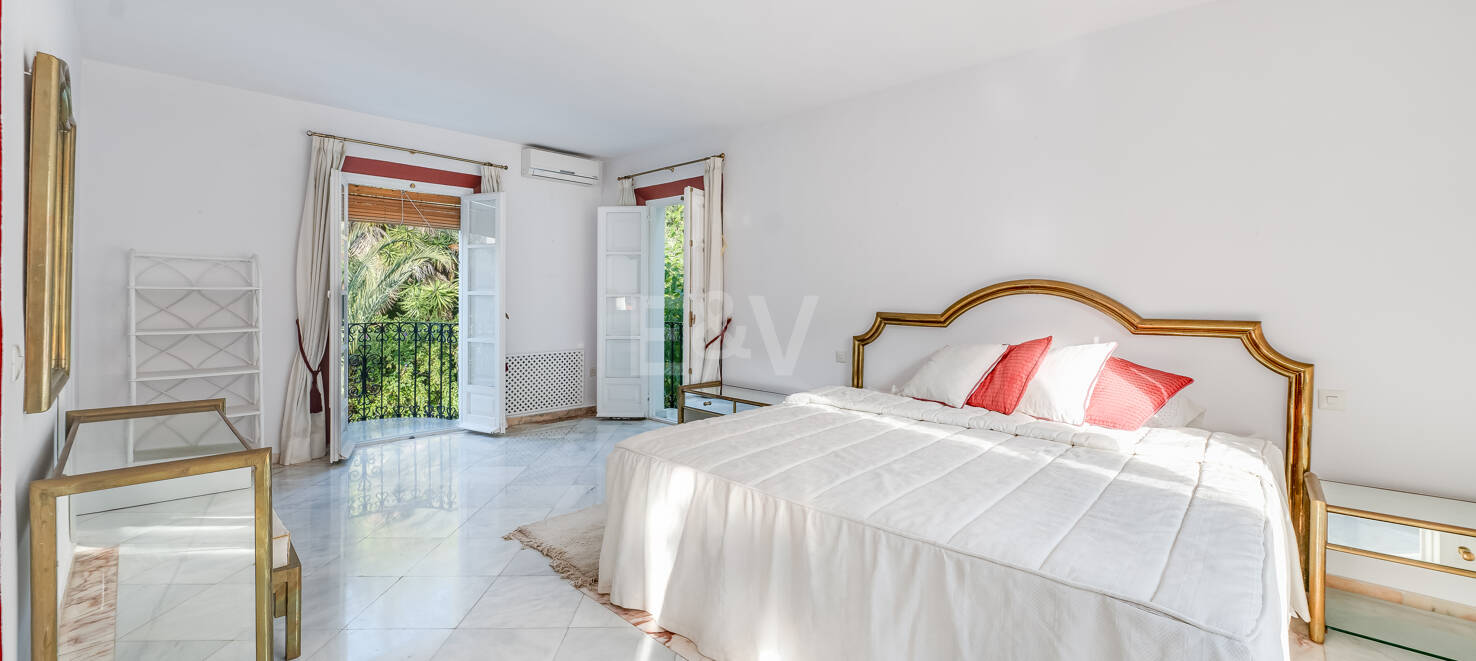 Charming Traditional Andalusian Home in Lomas Pueblo