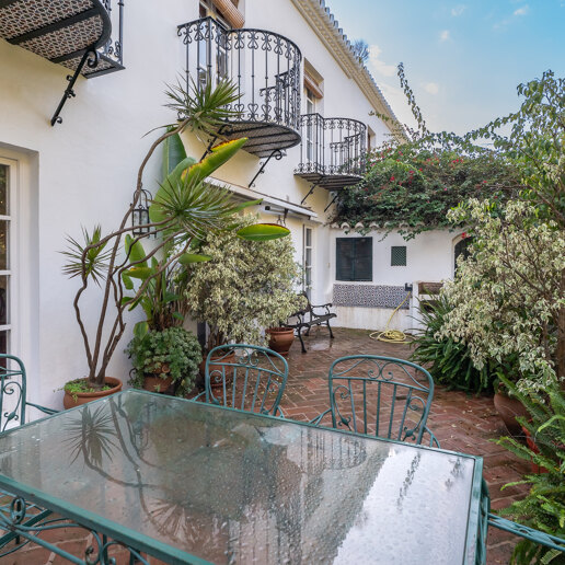 Charming Traditional Andalusian Home in Lomas Pueblo