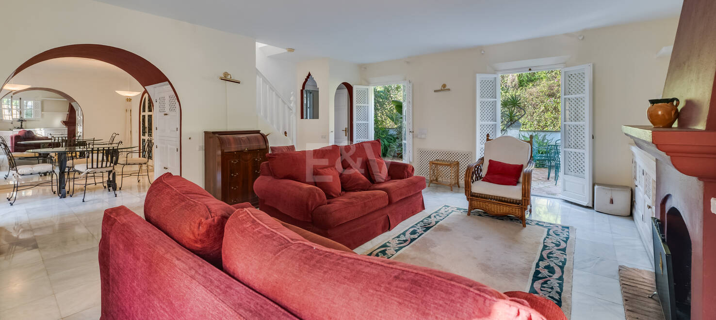 Charming Traditional Andalusian Home in Lomas Pueblo