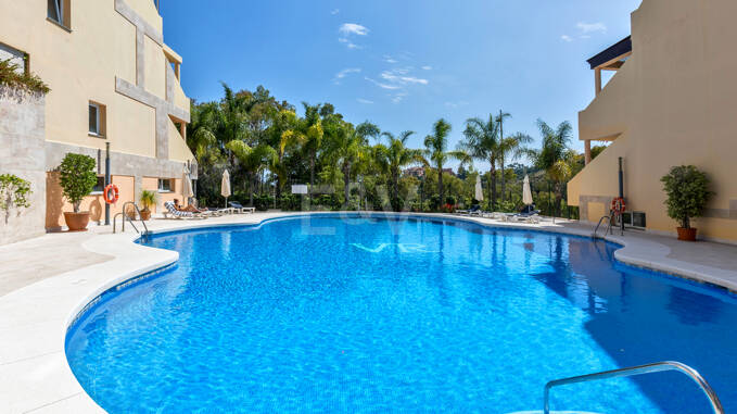 Designer Apartment in Vista Real, Nueva Andalucía