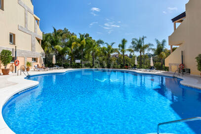 DESIGNERLÄGENHET I VISTA REAL, NUEVA ANDALUCIA