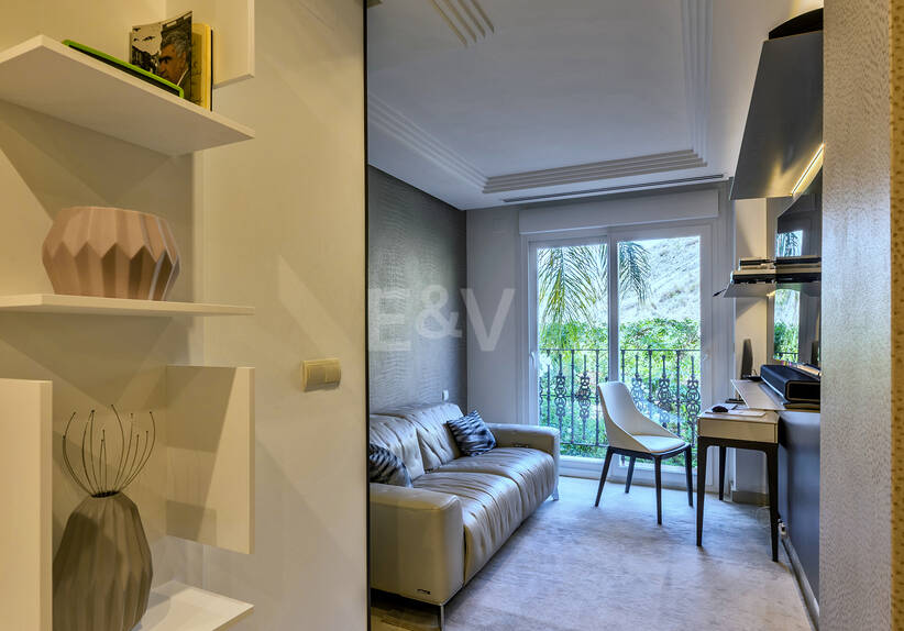 Designer Apartment in Vista Real, Nueva Andalucía