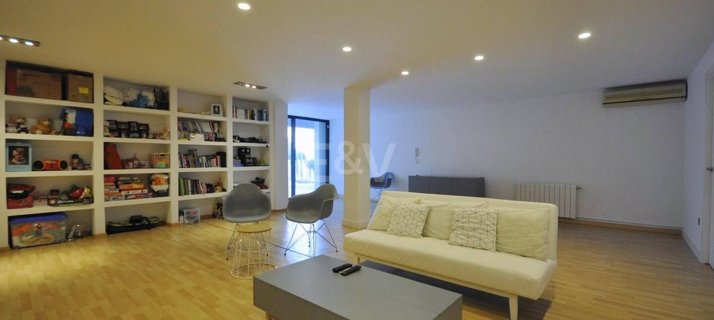 Modern villa i Nueva Andalucia