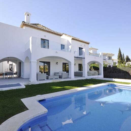 Modern villa i Nueva Andalucia