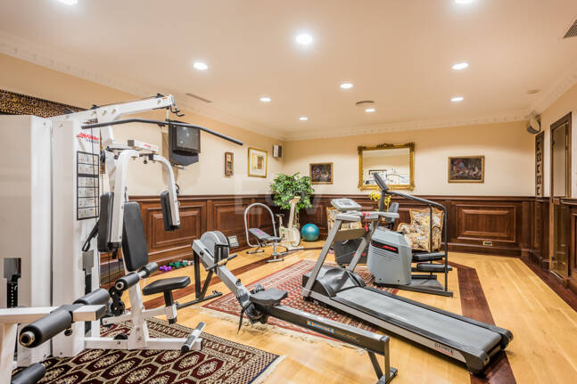 Klassiskt mästerverk i Sierra Blanca med fantastisk havsutsikt