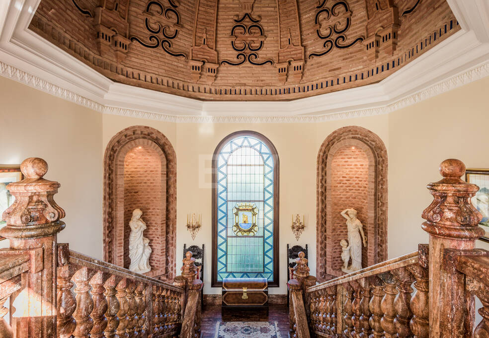 Klassiskt mästerverk i Sierra Blanca med fantastisk havsutsikt