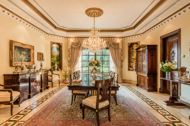 Klassiskt mästerverk i Sierra Blanca med fantastisk havsutsikt