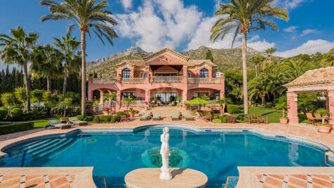 Classical Masterpiece in Sierra Blanca with Stunning Sea Views