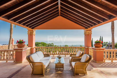 Klassiskt mästerverk i Sierra Blanca med fantastisk havsutsikt