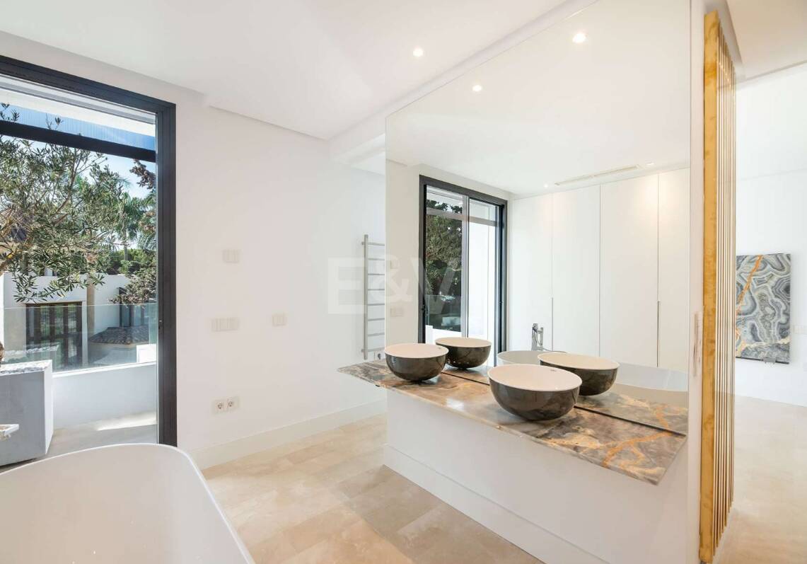 Luxurious and Eco-Friendly Contemporary Home in Casablanca, Marbella