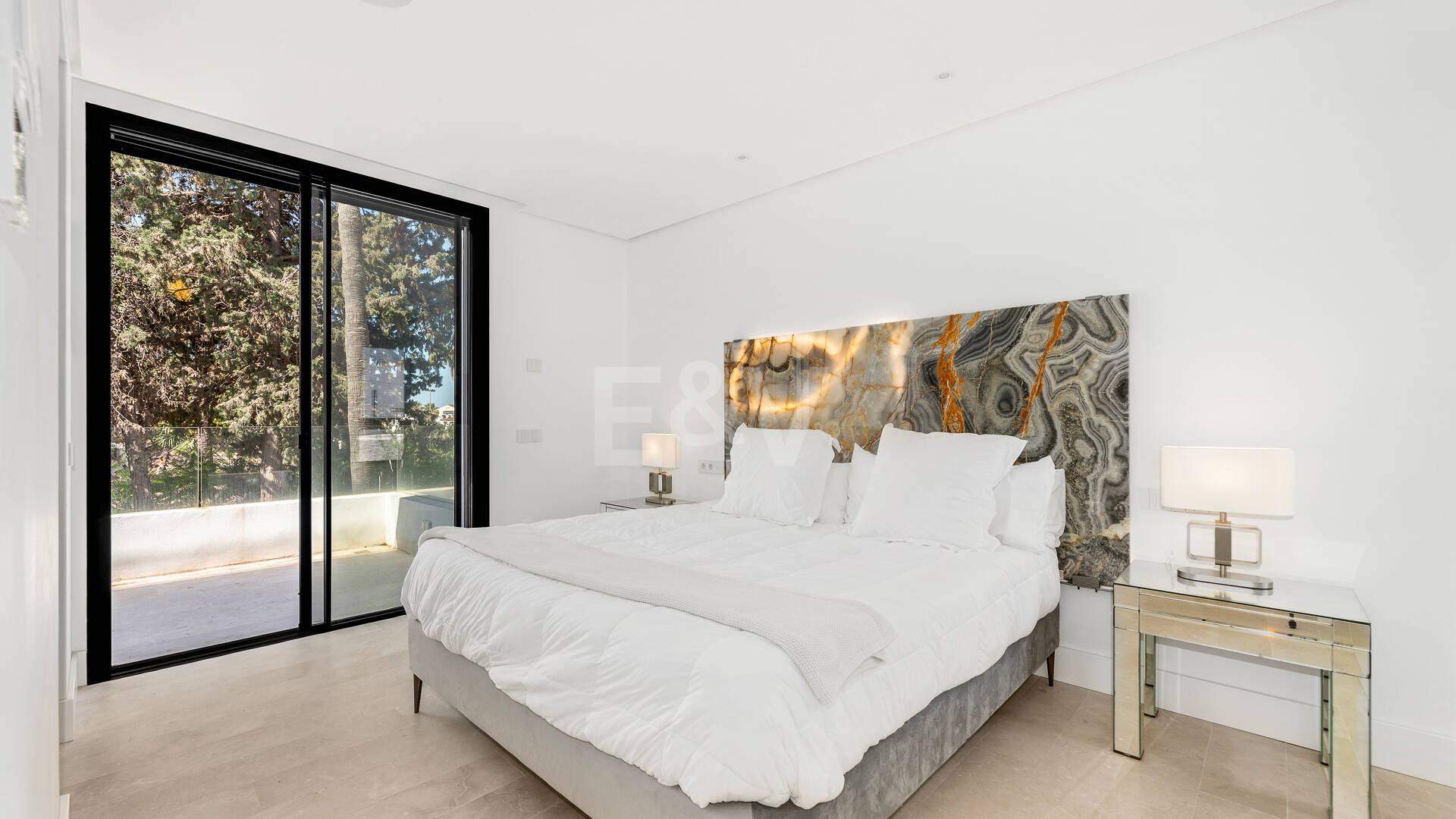 Luxurious and Eco-Friendly Contemporary Home in Casablanca, Marbella