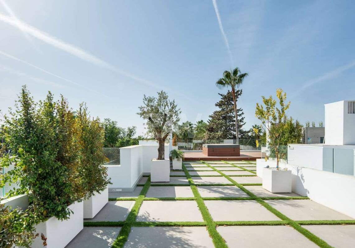 Luxurious and Eco-Friendly Contemporary Home in Casablanca, Marbella